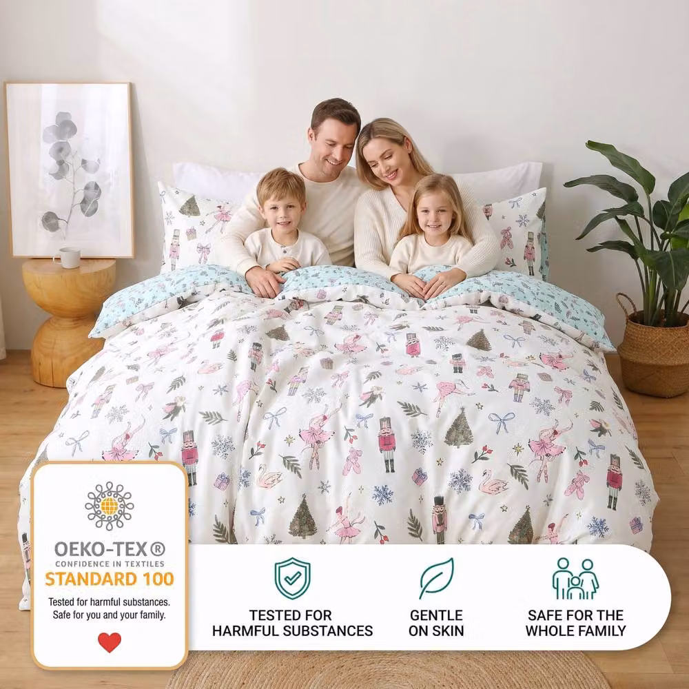 Pamposh Christmas Bedding Set in Light Green, Soft Brushed Microfibre Reversible Duvet Cover and Pillowcase, W/D/H: 220 x 200 cm – 2