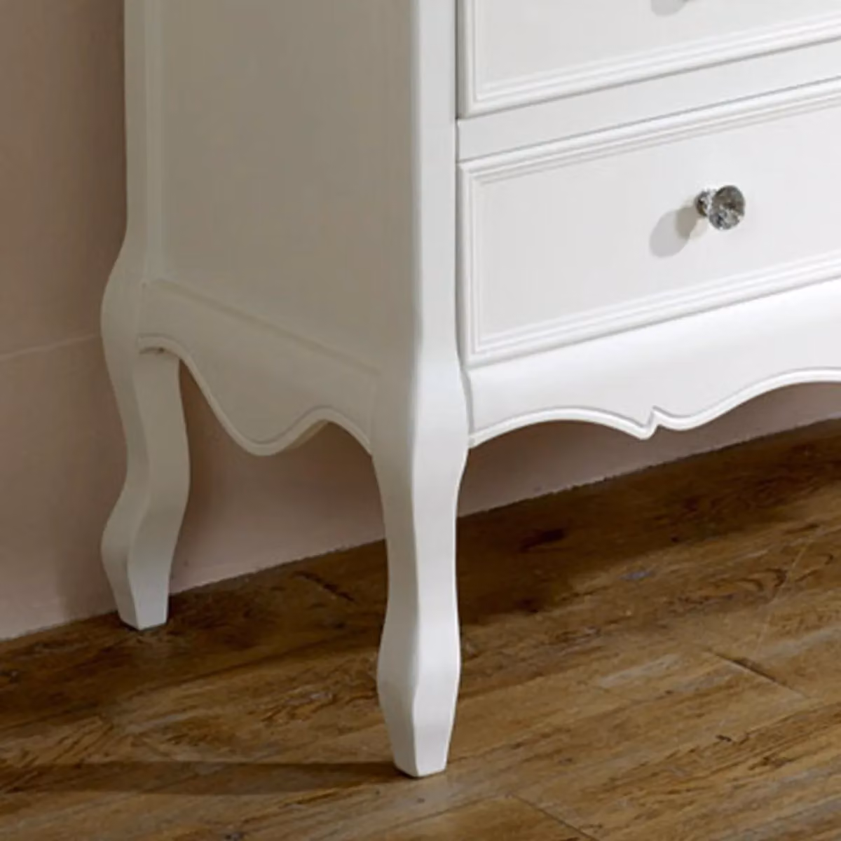 Melody Maison Victoria Range White Lacquered 3 Drawer Wood Bedside Table – 3