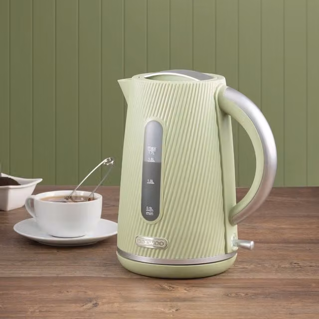 Daewoo Cascade 3000W Fast Boil Electric Kettle in Pale Green Matt Finish