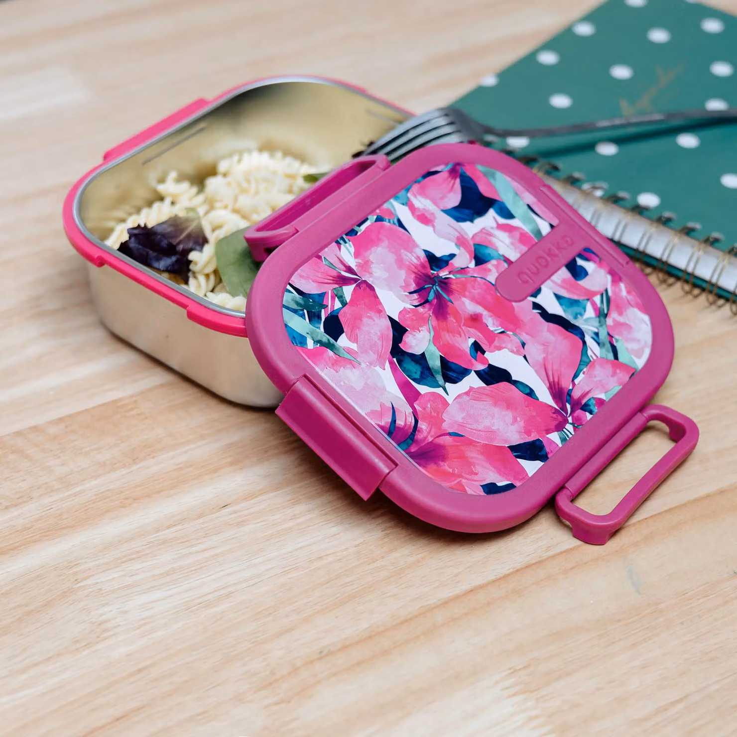 Quokka Pink Blossom Leakproof Stainless Steel Lunch Box in Bright Pink – 3
