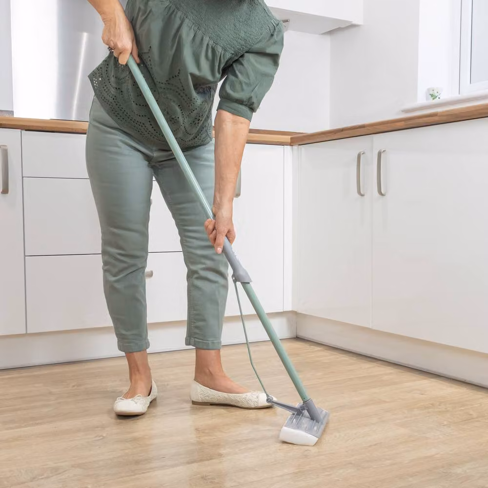 JVL Sponge Floor Mop with Wringer and Wall Mountable Design in Green and Grey – 2