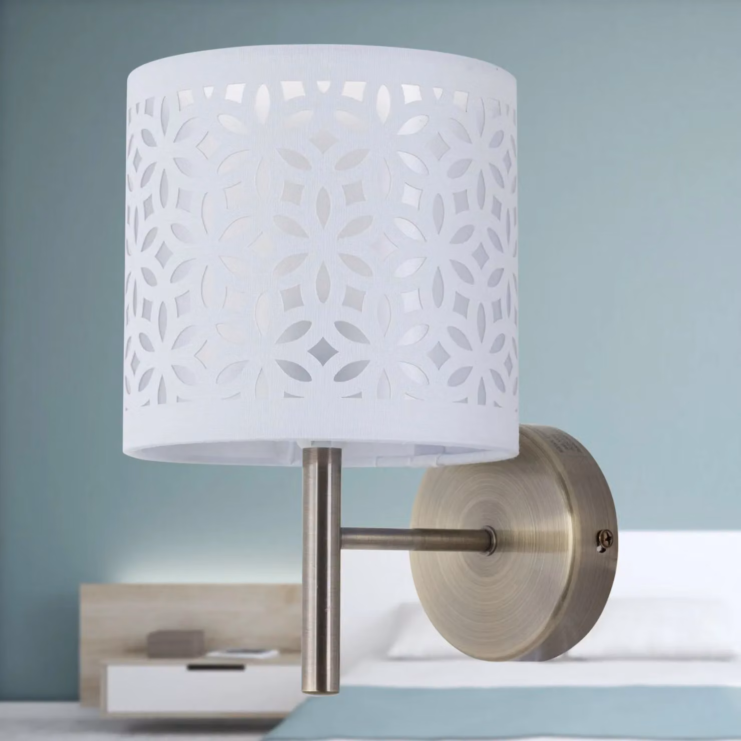 First Choice Lighting Brea Antique Brass Wall Light with White Fabric Shade in Gold/Brass – 2