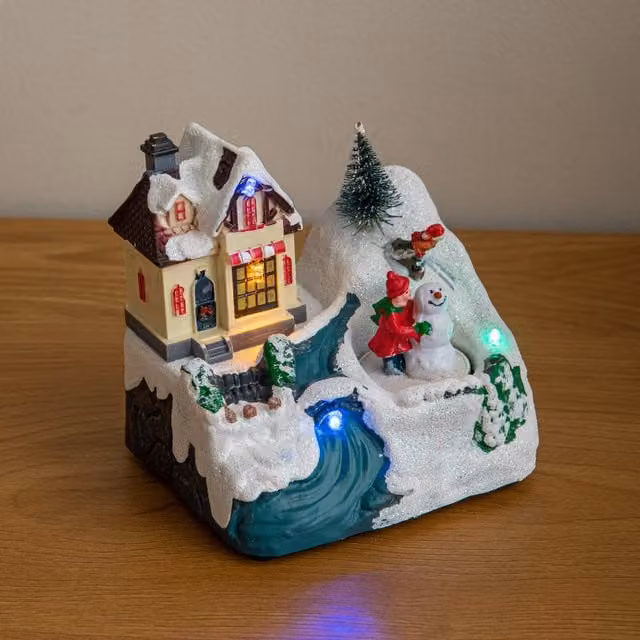 Samuel Alexander Frosty's Snow LED Village Scene Christmas Decoration, Multicolour, Height: 14 cm – 1