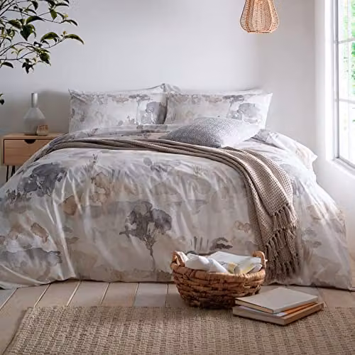 Appletree Cotton Duvet Cover and Pillowcase Set with Nature Graphic Print in Beige, W/D/H: 200 x 200 cm – 1