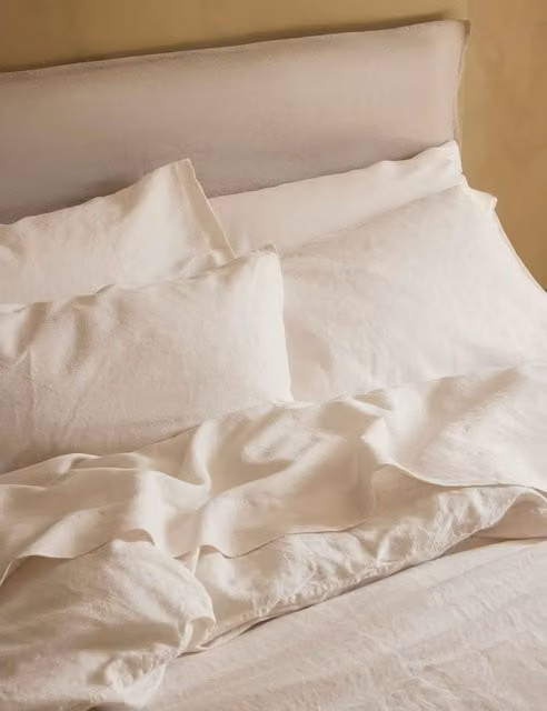 Piglet in Bed Linen Rich Pillowcase Set in Pearl White