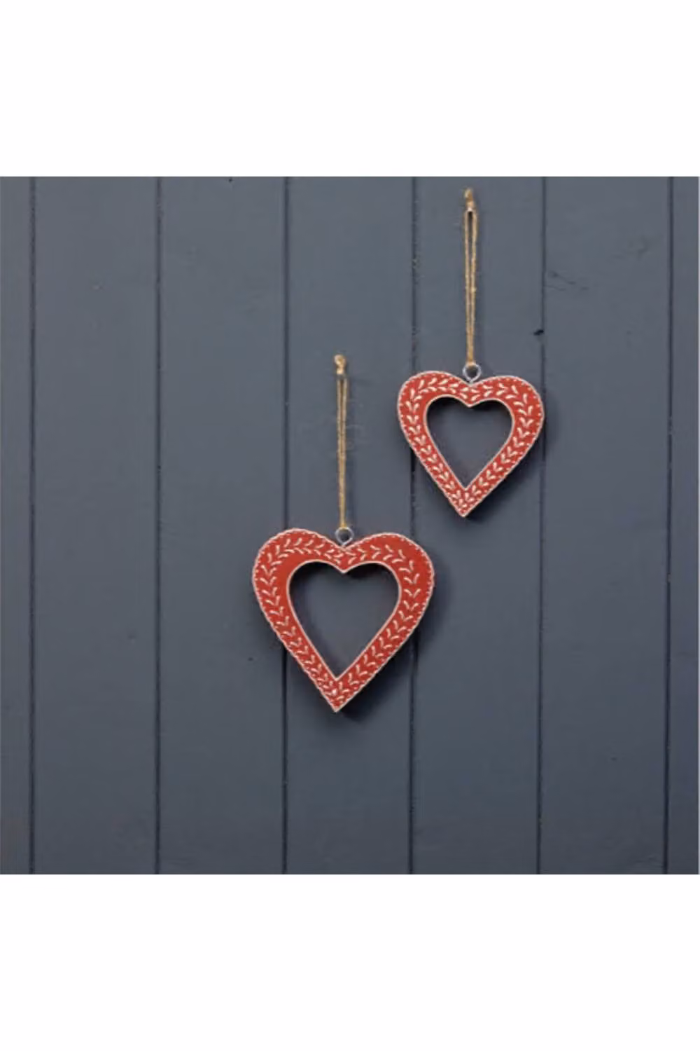 KDMD Festive Red and White Textile Hanging Heart Pendant with Kerry Work – 2