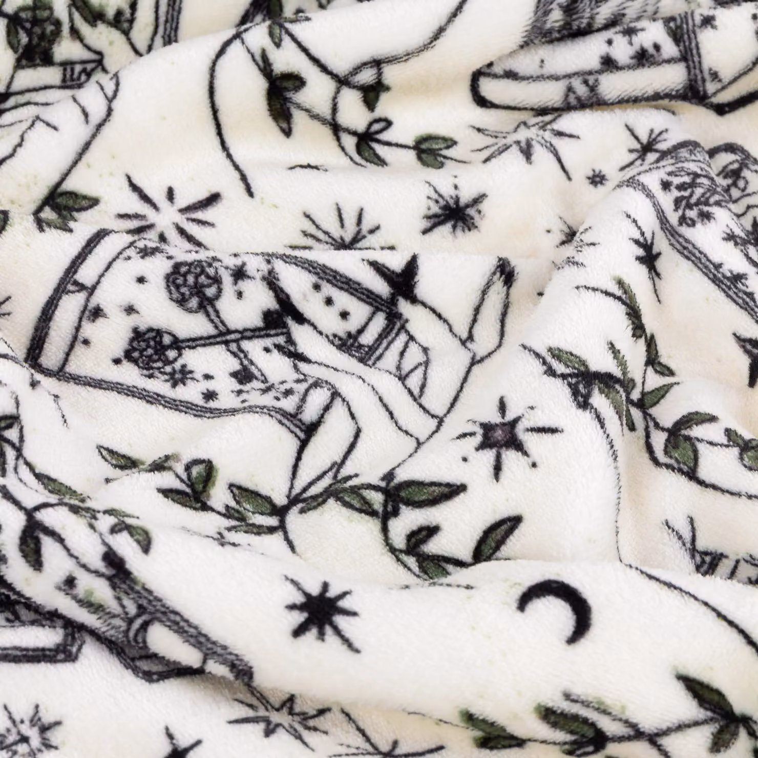 Furn Celestial Stories Reversible Double Face Fleece Throw in Beige and White, W: 130 cm, D: 180 cm – 4