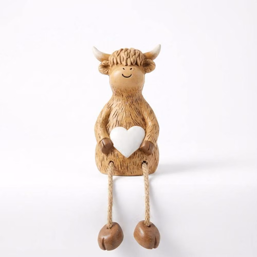 Garden Greatness Highland Cow Heart Ceramic Shelf Sitter in White, Brown and Multicolour – 2