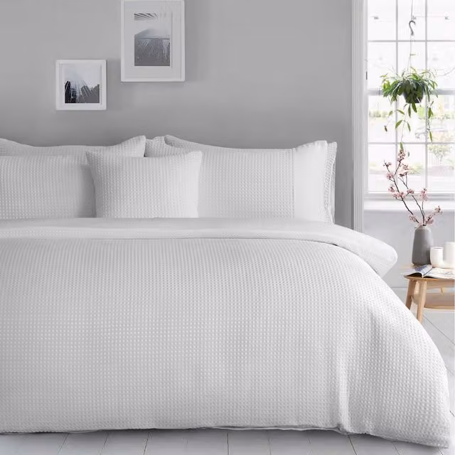 Velosso Classic Plain Waffle Weave Duvet Set and Pillowcase in White, W/D/H: 140 x 200 cm