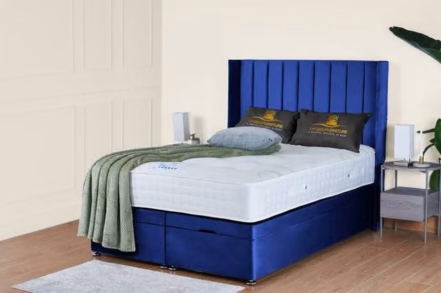 UK Bed Furniture Victoria End Lift Divan Ottoman Bed with 54 Inch Headboard in Blue Velvet, W/D/H: 90 x 190 cm