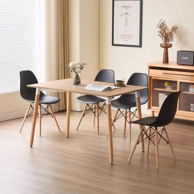 Comfy Living Ltd 5 Piece Modern Dining Set with Light Oak Wooden Top and 4 Black Chairs with Metal Detailing