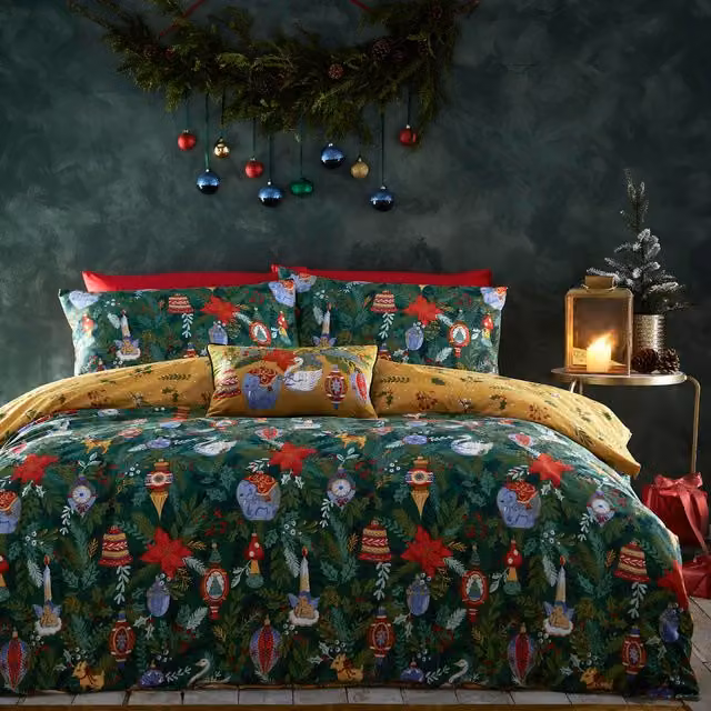 Make it a Home Reversible Christmas Floral Duvet Cover Set, Green, W: 90 cm, H: 200 cm
