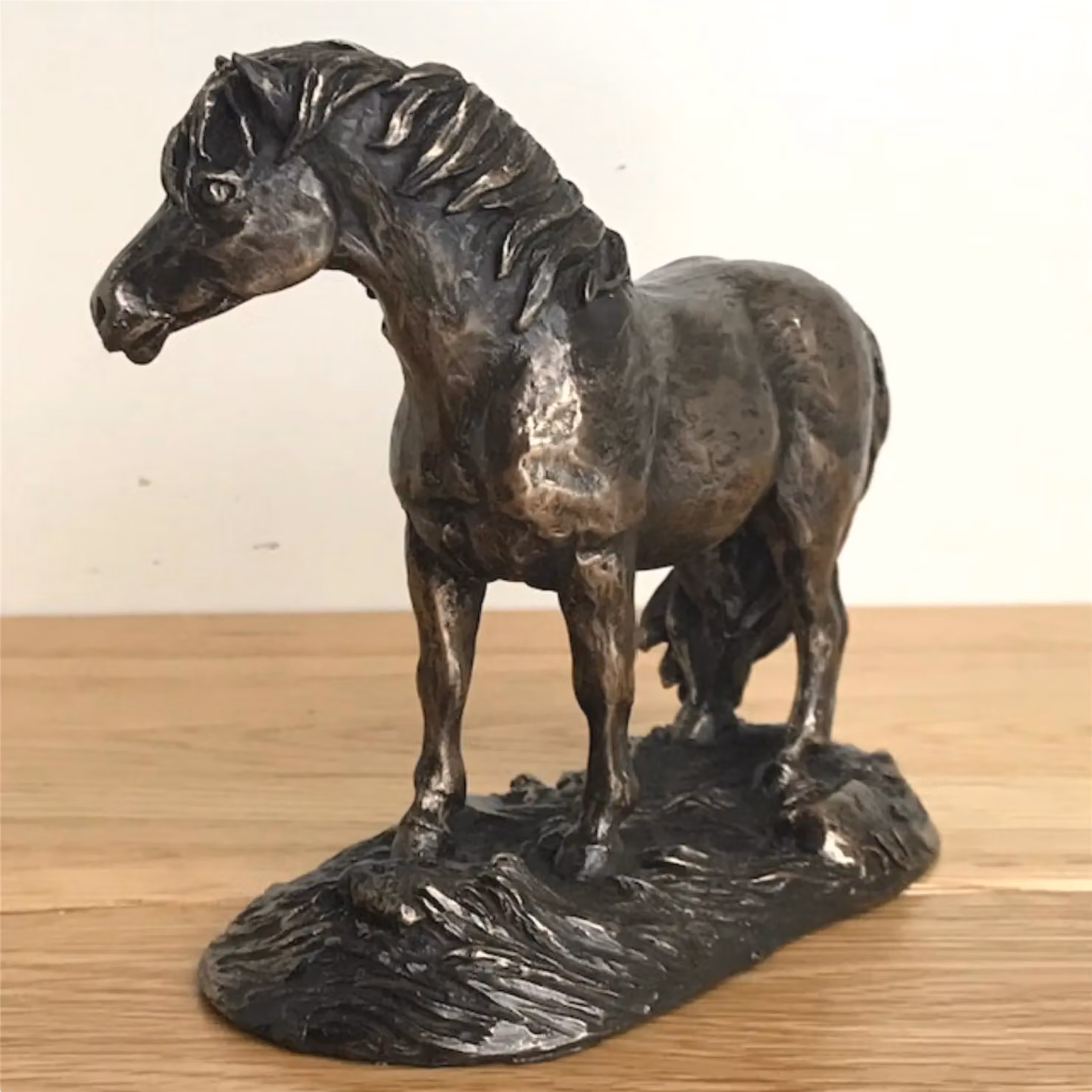 Animal Crackers Shetland Pony Figurine in Solid Cold Cast Bronze by Harriet Glen, W/D/H: 12.5 x 12 x 6 cm – 2
