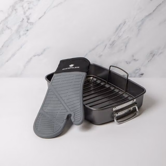 MasterClass Non-Stick Large Roasting Tin with Rack and Silicone Single Oven Glove, Grey