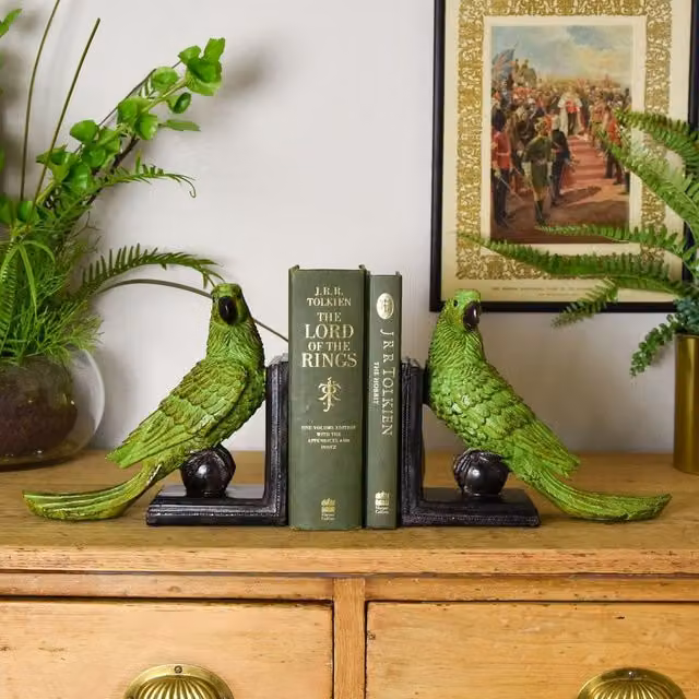 Madison & Mayfair Exotic Green Parrot Ball Bookends – 1
