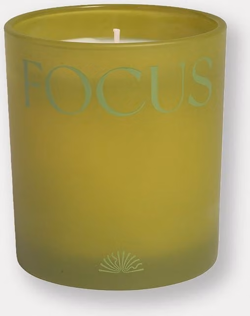 Papier Focus Scented Tabletop Candle in Green with Floral and Fresh Notes