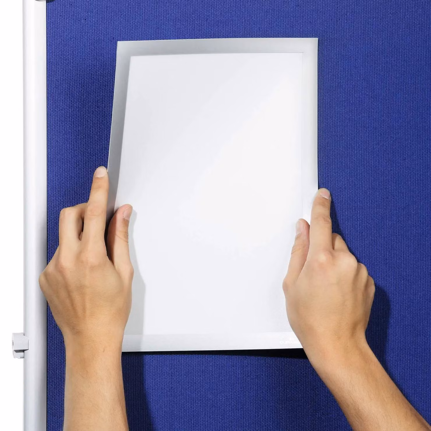 Durable DURAFRAME GRIP Self-Gripping Magnetic Frame, A4, Silver – 4