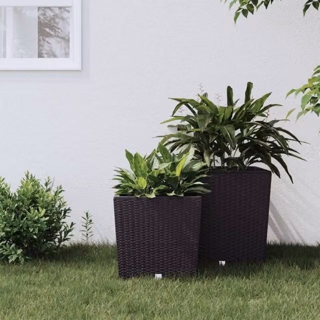Berkfield Home Brown Rattan Planter with Removable Inner Tub, 21/32 L – 1
