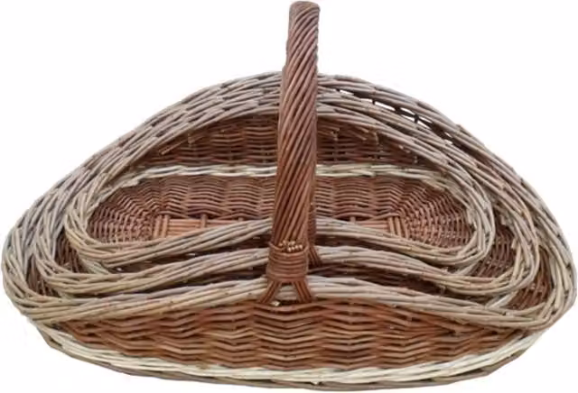Red Hamper Set of 2 Hampton Garden Trugs in Brown Wood, W/D/H: 58 x 35 x 14 cm