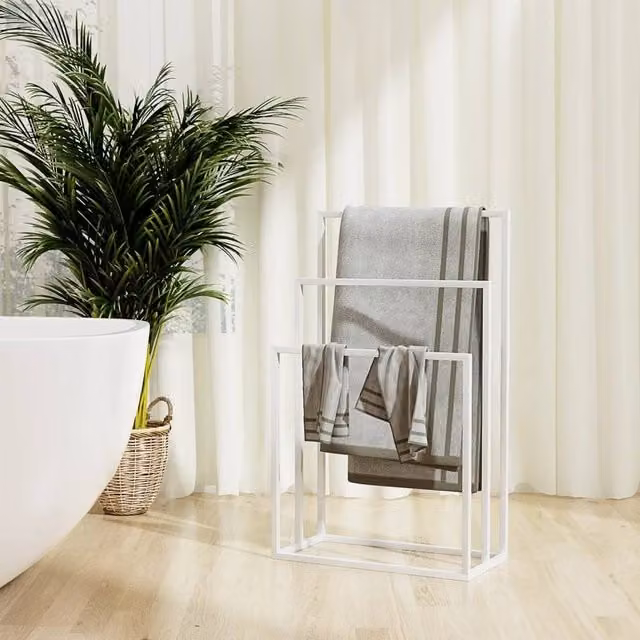 Berkfield Home Freestanding Metal Towel Rack in White, W/D/H: 48 x 24 x 79 cm – 1