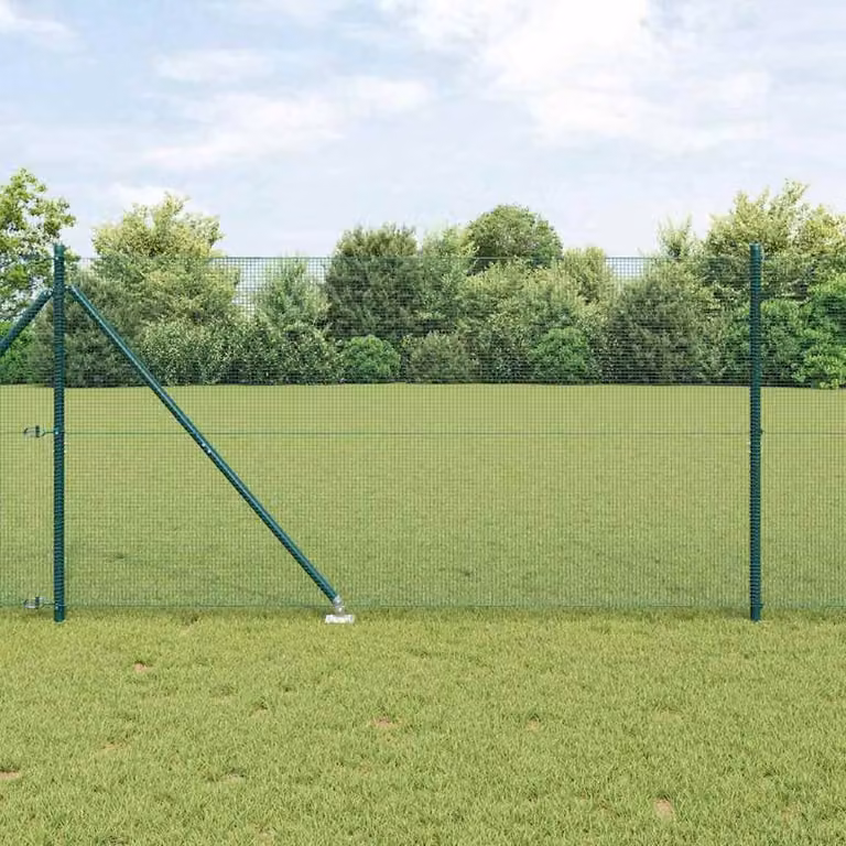 Berkfield Home Green PVC Coated Steel Welded Wire Fence with 7 Spike Posts, W: 10 m, H: 1.4 m