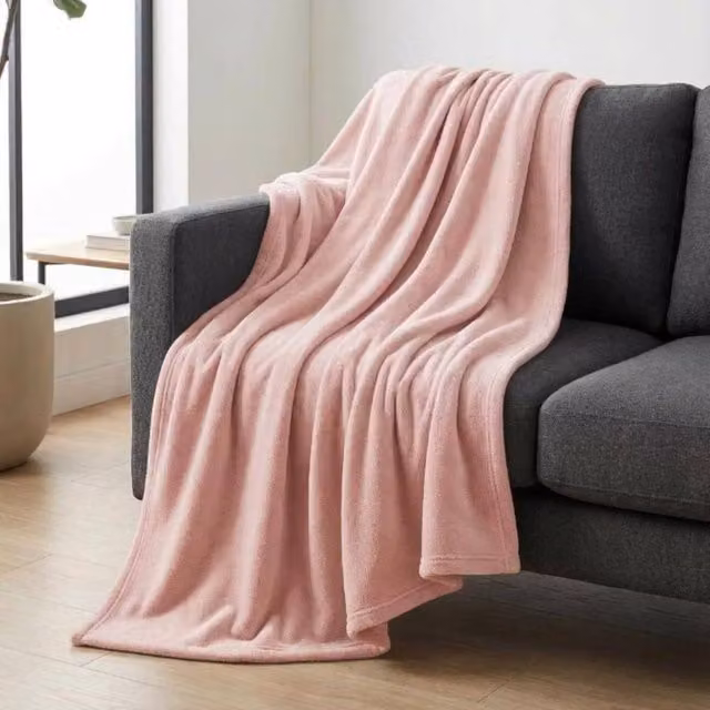 Garden Greatness Pink Microfibre Snuggle Throw W/D/H: 180 x 140 x 1 cm