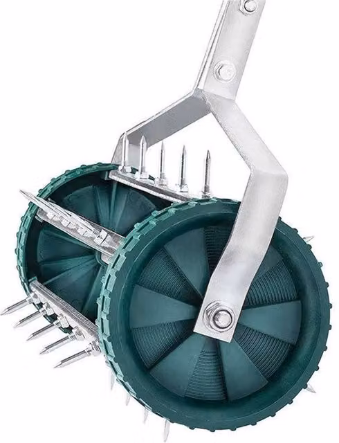 SPETLEK Manual Metal Lawn Aerator Grass Roller with 3-Level Telescopic Handle in Multicolour