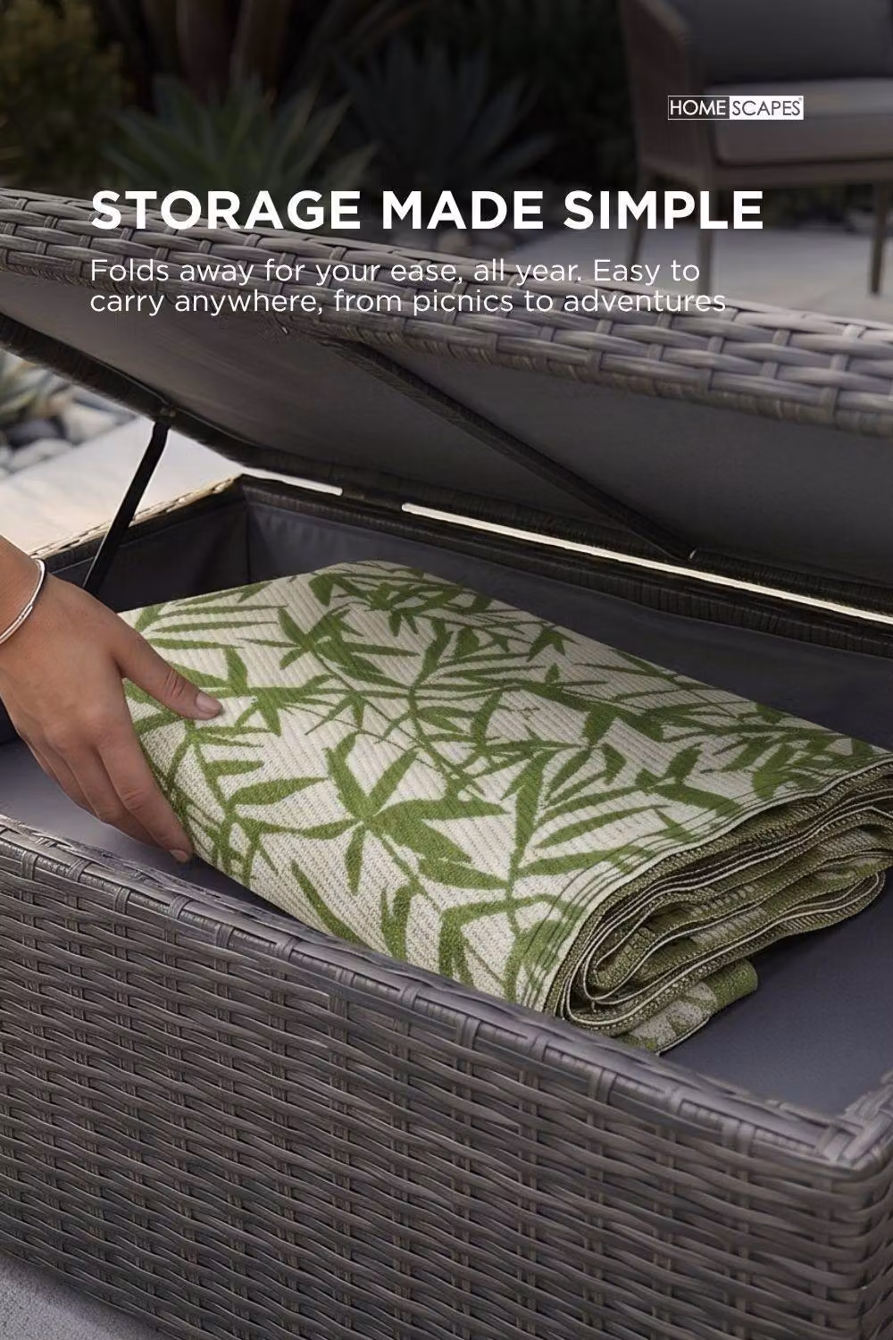 Homescapes Zena Tropical Luxury Outdoor Rug, Green and White, W: 150 cm, L: 240 cm – 3