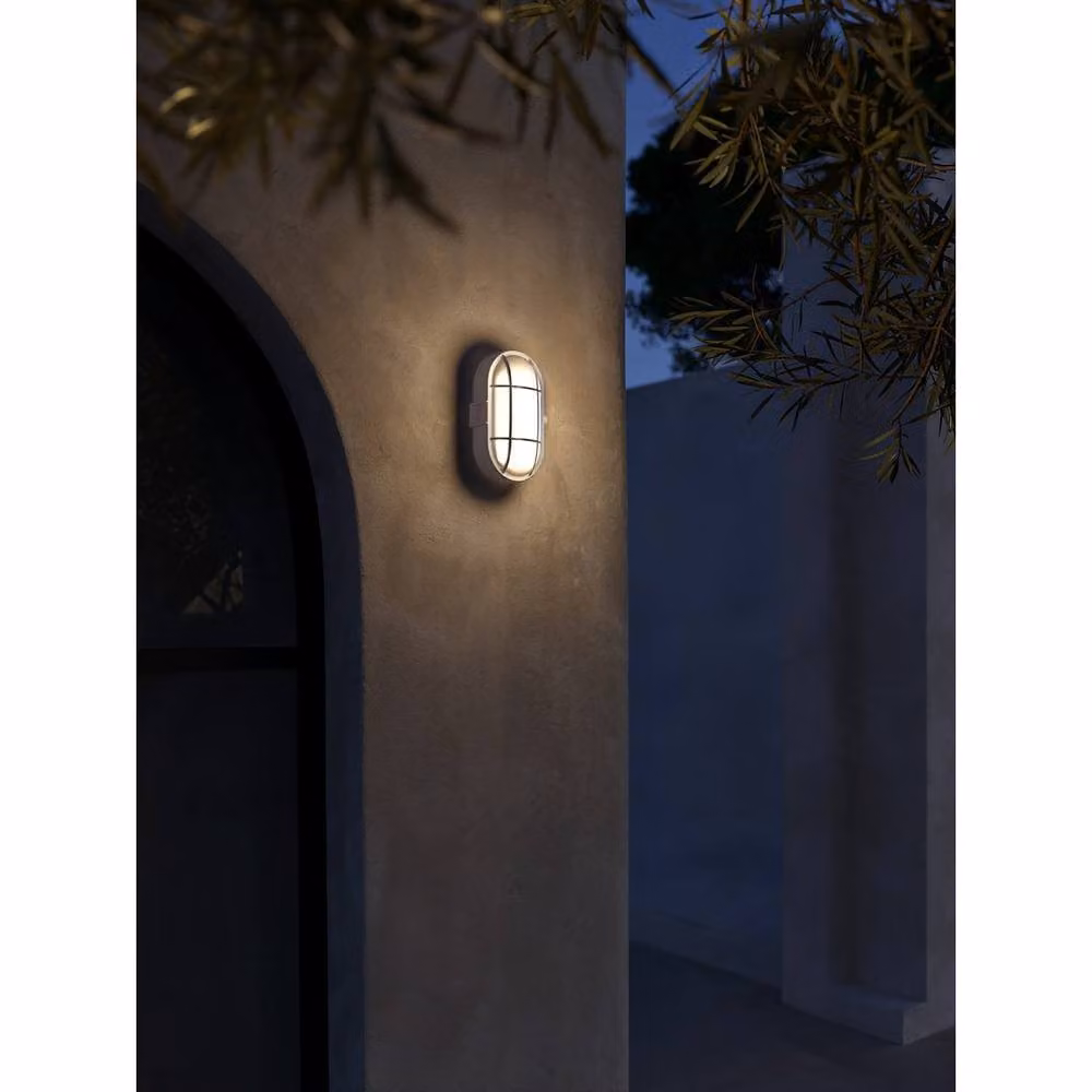 Netlighting Fond Oval Outdoor Bulkhead Wall Lamp in White, E27, 15W, IP44 – 2