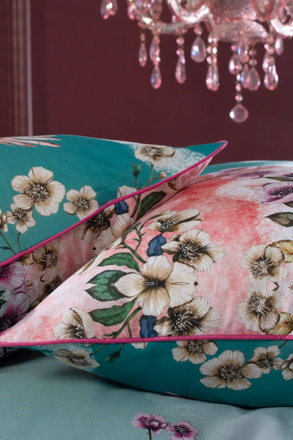 House of Norris Flight of the Heron Cotton Duvet Set and Decorative Cushion, Multicolour, W: 200 cm x D: 200 cm – 3