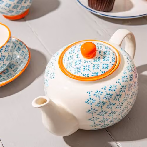 Nicola Spring Hand-Printed Porcelain Teapot with Blue Floral Pattern and Orange Lid, 820ml – 2
