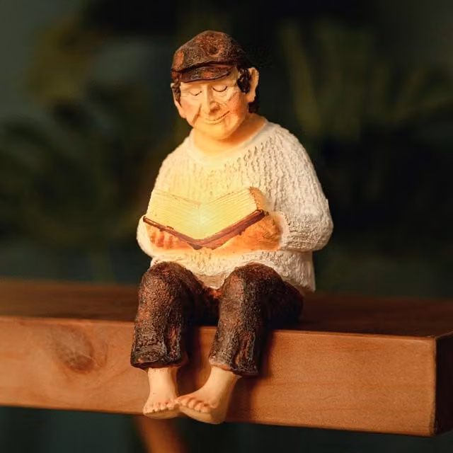 Marco Paul Sitting Grandparent Multicolour Polyresin Garden Ornaments – 1
