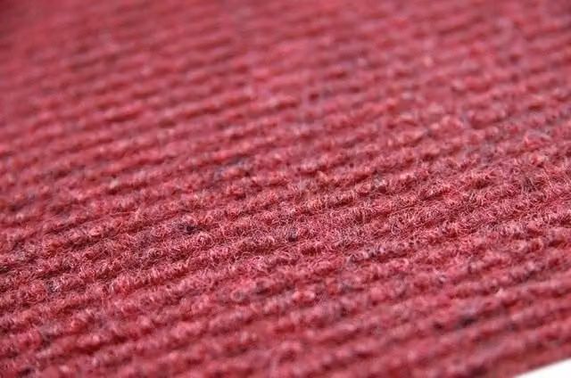 RugsX Malta Maroon Wall-To-Wall Rug in Red, W: 500 cm, D: 400 cm – 1