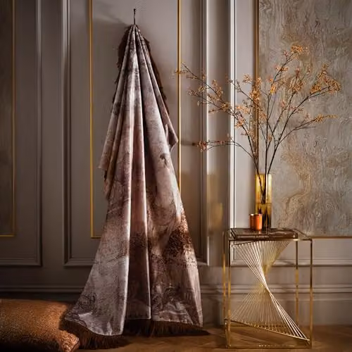 Ulster Weavers Laurence Llewelyn-Bowen Venus Primavera Velvet Throw, Beige, W: 130 cm, D: 180 cm – 1