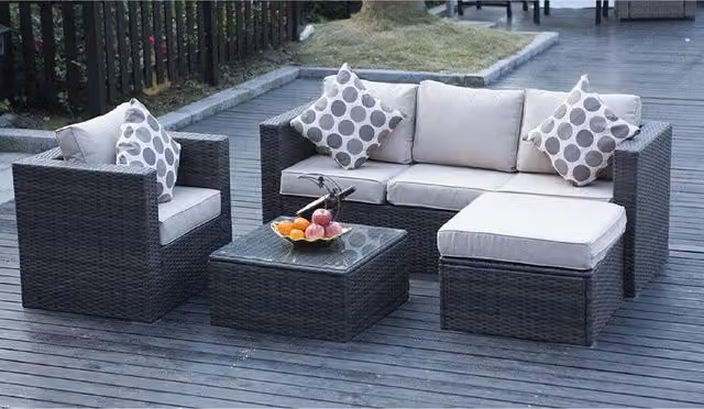 Furniture Maxi Vancouver 5 Seater Rattan Garden Furniture Set in Brown and Grey with Glass Details