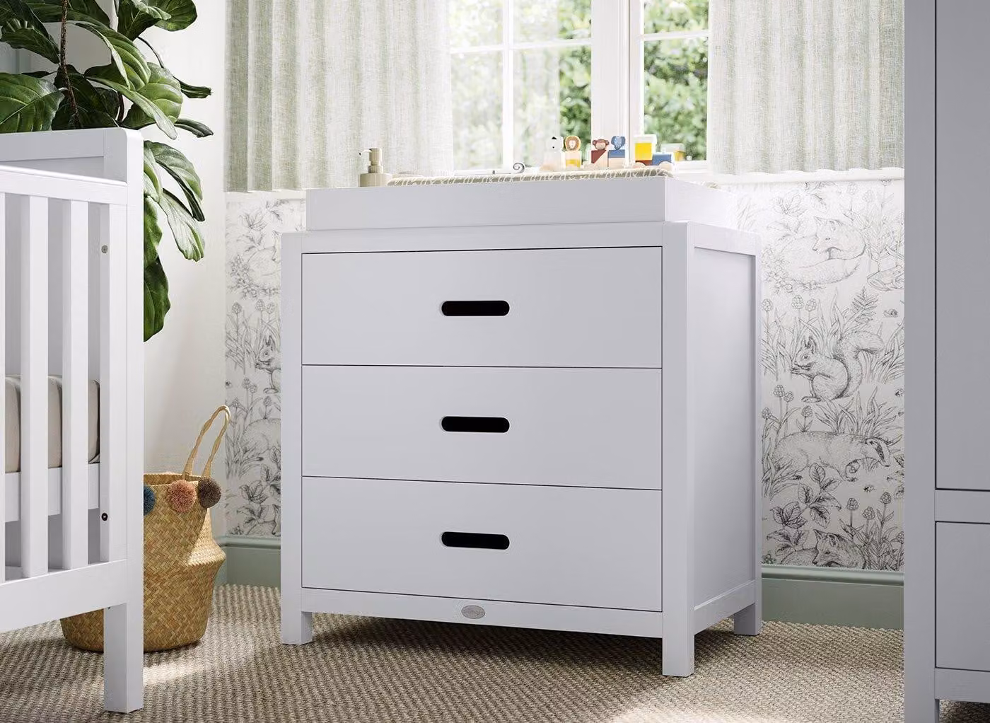Silentnight Koko Changer in White and Grey with Changing Mat and Convertible Dresser Design