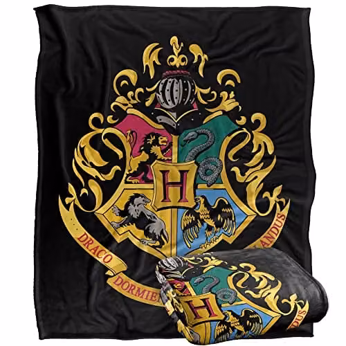 Warner Brothers Harry Potter Hogwarts Crest Fluffy Fleece Blanket in White and Multicolour, W/D/H: 152 x 127 cm