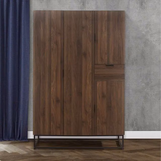Birlea Houston 4 Door Wardrobe with Integrated Drawers in Walnut