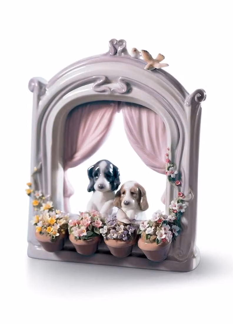 Lladró Please Come Home Dogs Porcelain Figurine in Multicolour