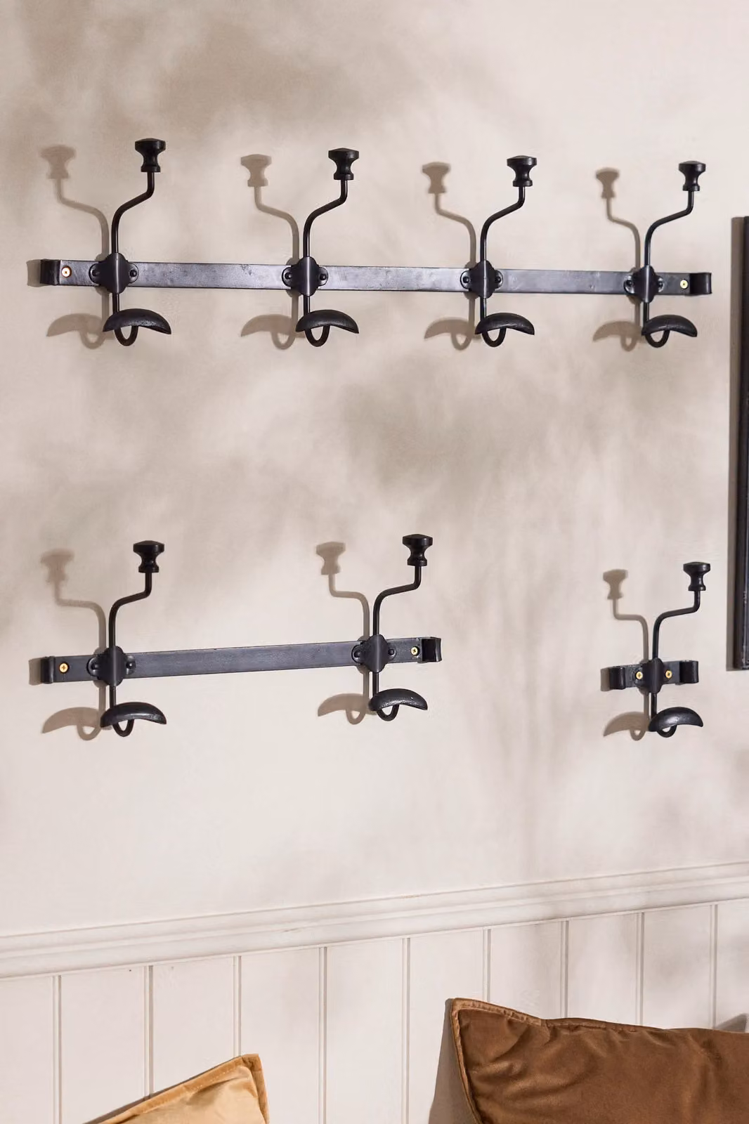 Dibor Traditional Duke Noir 4-Hook Wall Coat Hanger Rack in Matt Black – 2