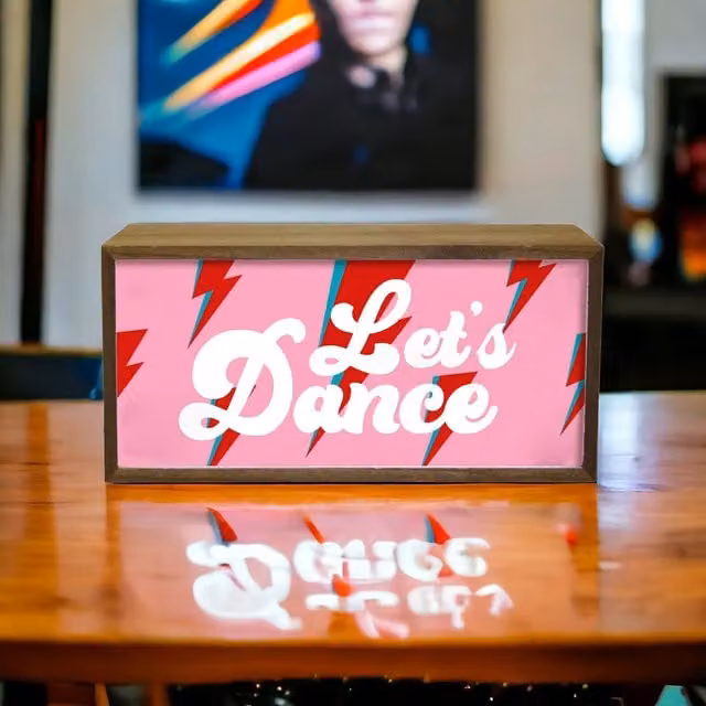 Echo Three Let's Dance LED Light Box in Brown Wood Effect, W/D/H: 30 x 15 x 7 cm