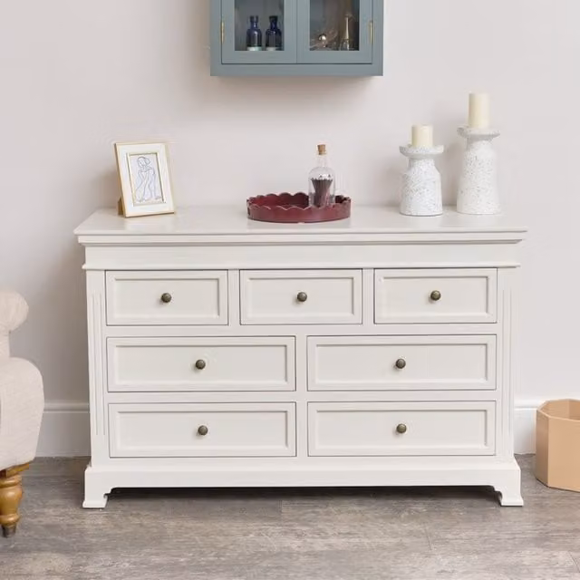 Melody Maison Daventry Large 7 Drawer Chest of Drawers in Ivory Lacquered Wood