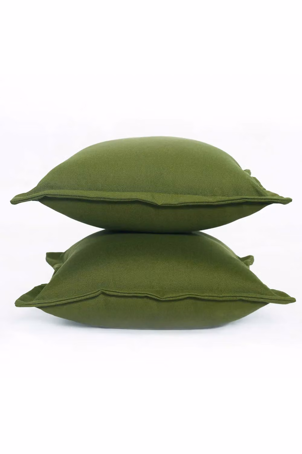 Homescapes Set of 2 Plain Green Waterproof Outdoor Cushions, W/D/H: 45 x 45 x 45 cm – 3