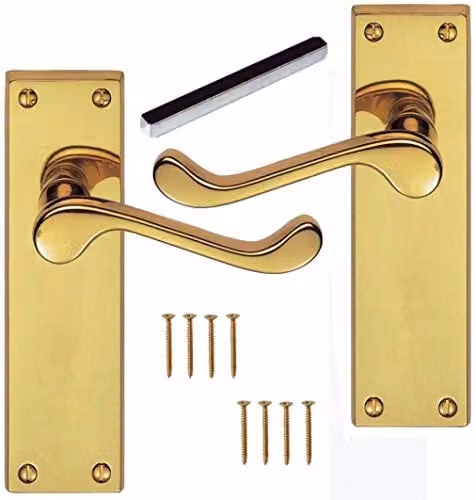 Golden Grace Victorian Scroll Door Handles in Polished Brass