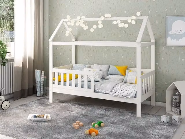 Noomi Essie Shorty House Bed in White, Junior Size, Solid Pine Wood
