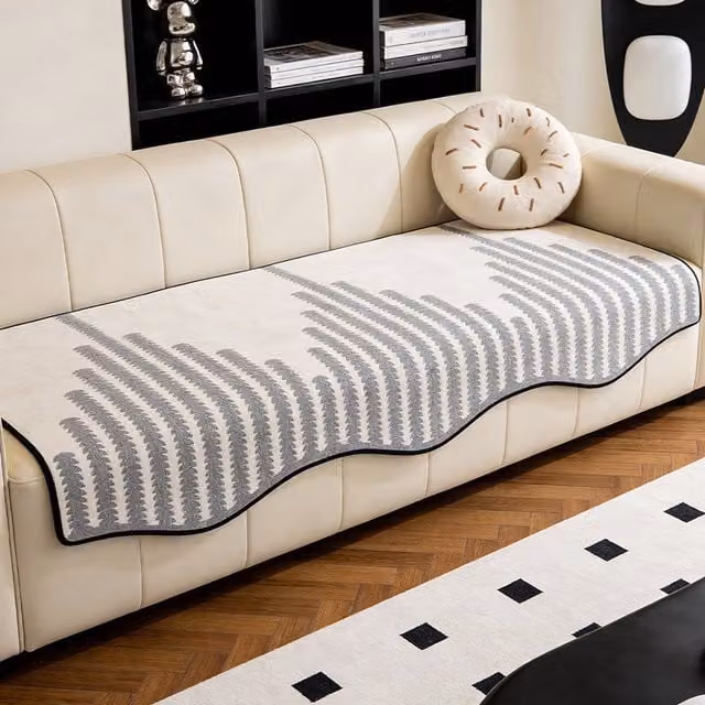 Livingandhome Grey Chenille Anti-slip Sofa Cover, W: 160 cm x D: 90 cm