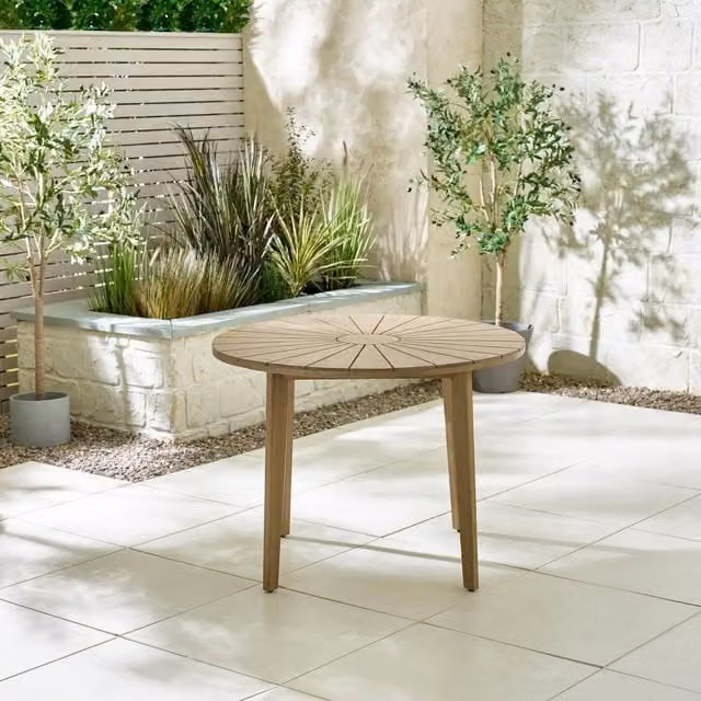 FurnitureboxUK Tari 100cm Round Solid Acacia Wood Outdoor Dining Table in Light Brown