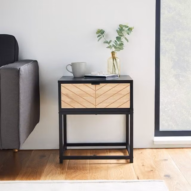 VonHaus Dalton 1 Drawer Chevron Design Side Table in Black, W/D/H: 40 x 40 x 45 cm