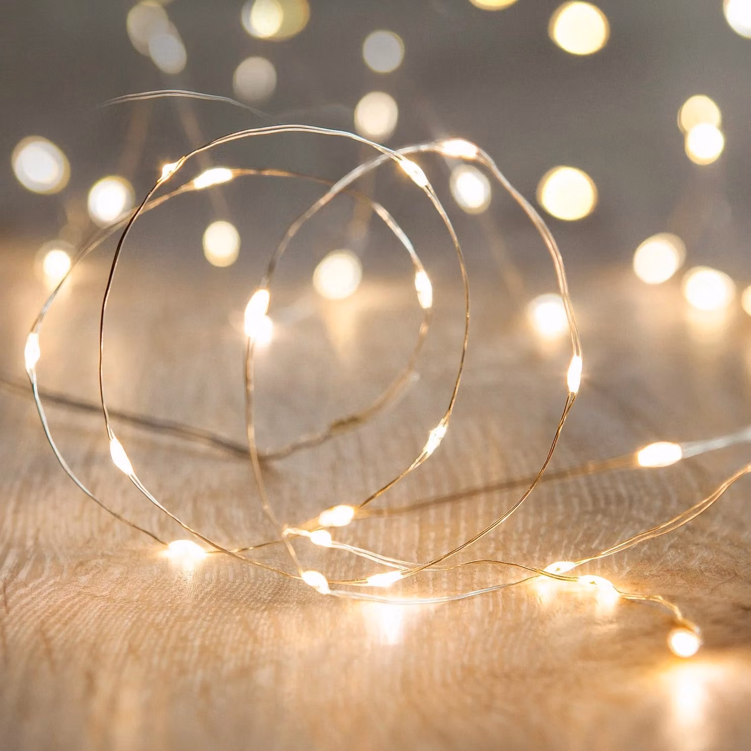 Lights4fun 20 Warm White LED Micro Battery Fairy Lights in Silver
