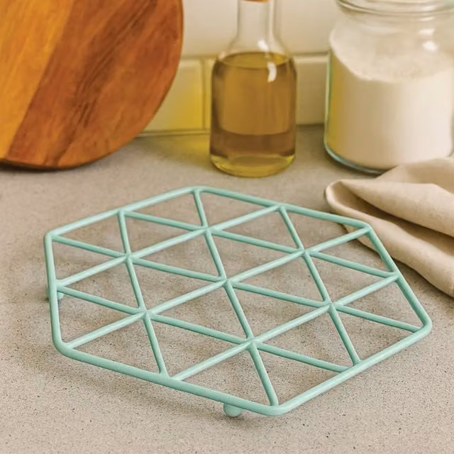 Orsina Vertex Hexagon Metal Non-Slip Trivet in Green